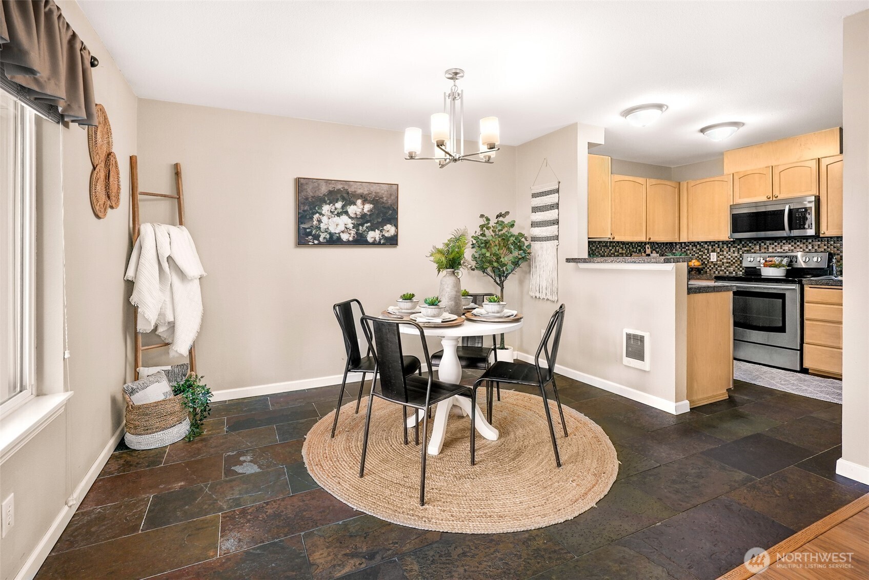 9210 Market Place #D104, Lake Stevens, WA 98258