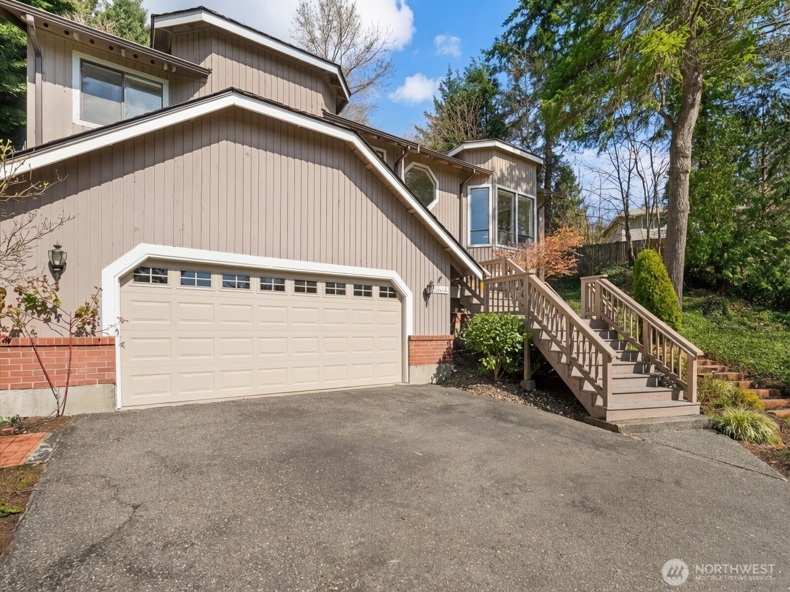 14812 SE 62nd Court , Bellevue, WA 98006
