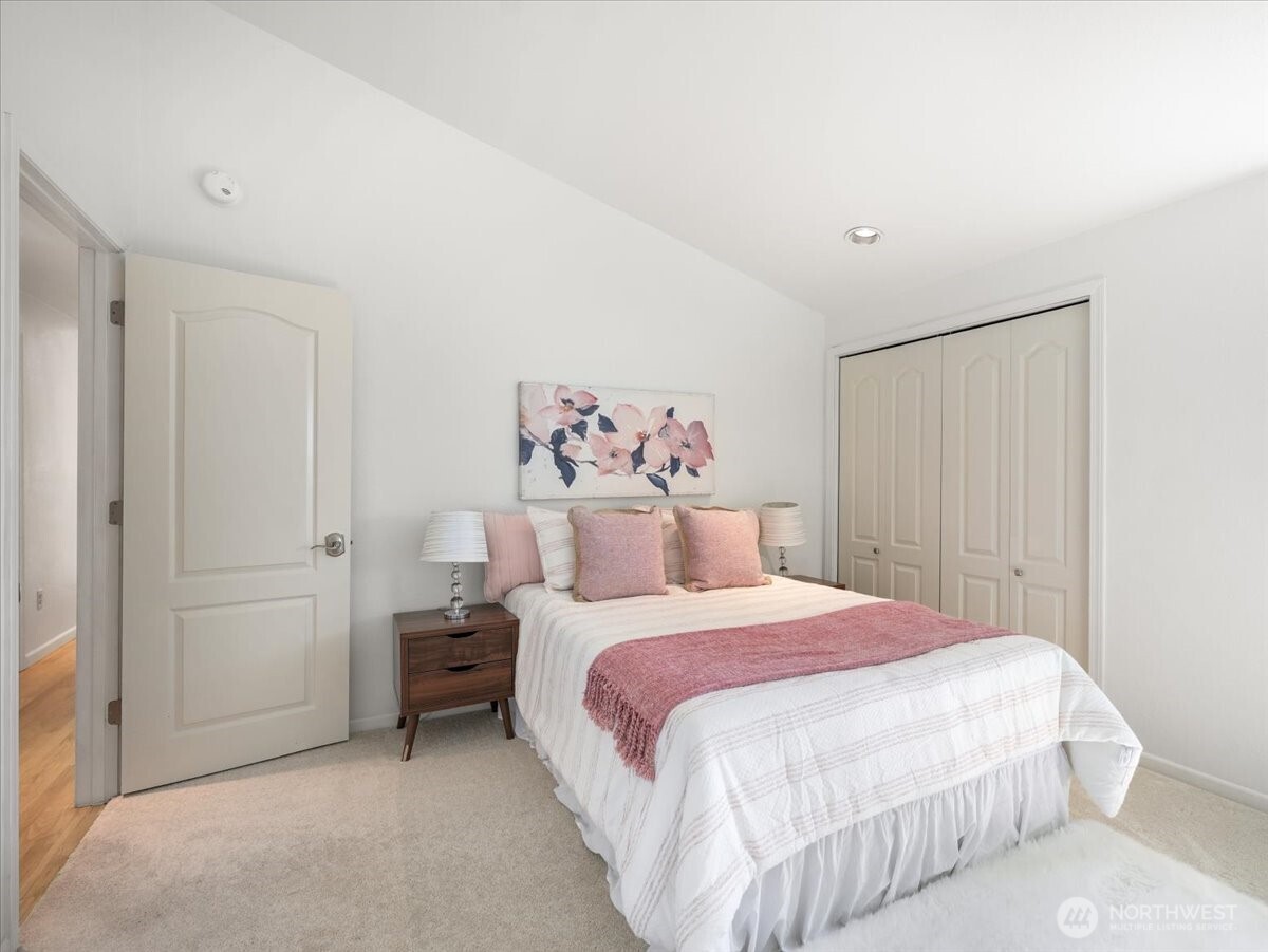 14812 SE 62nd Court , Bellevue, WA 98006