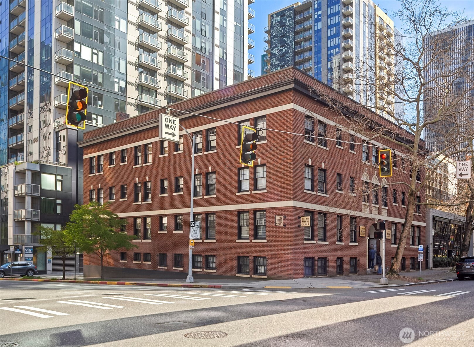 2132 5th Avenue #008, Seattle, WA 98121