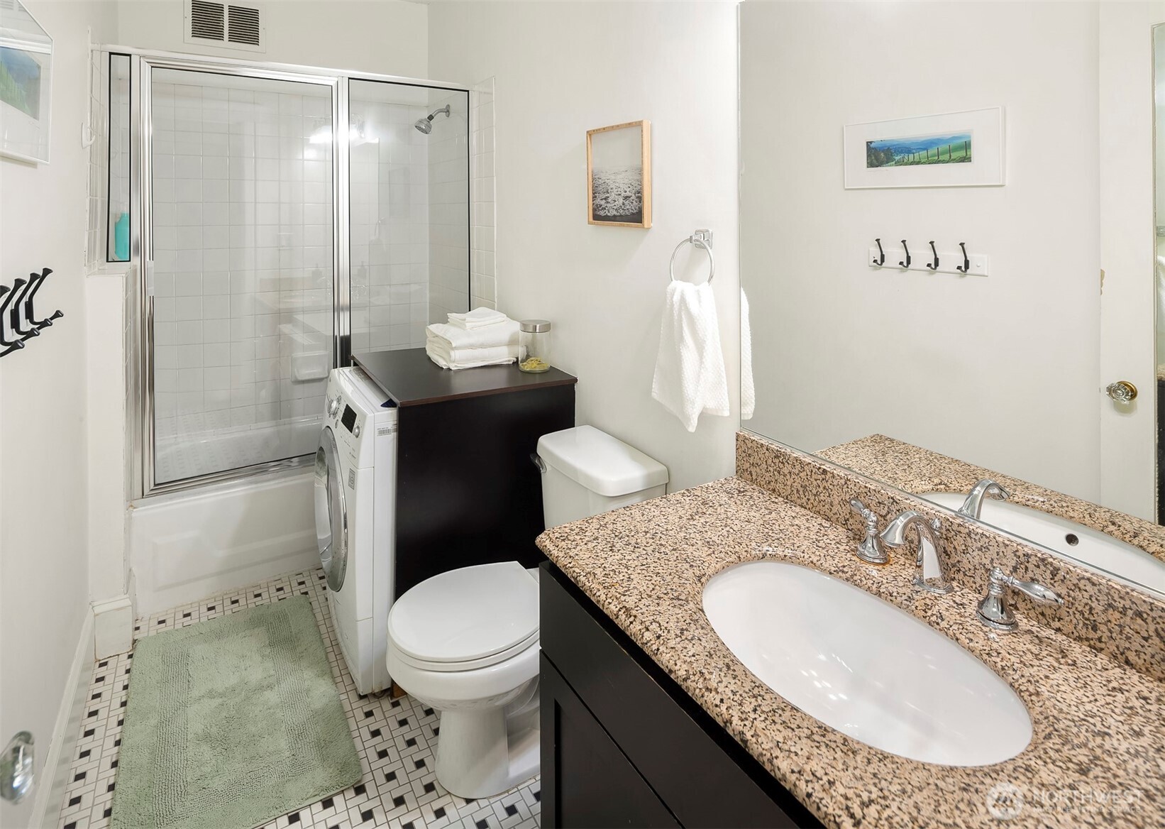 2132 5th Avenue #008, Seattle, WA 98121