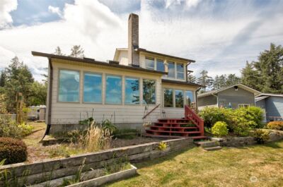 774 Wakina Loop SE, Ocean Shores, WA 98569