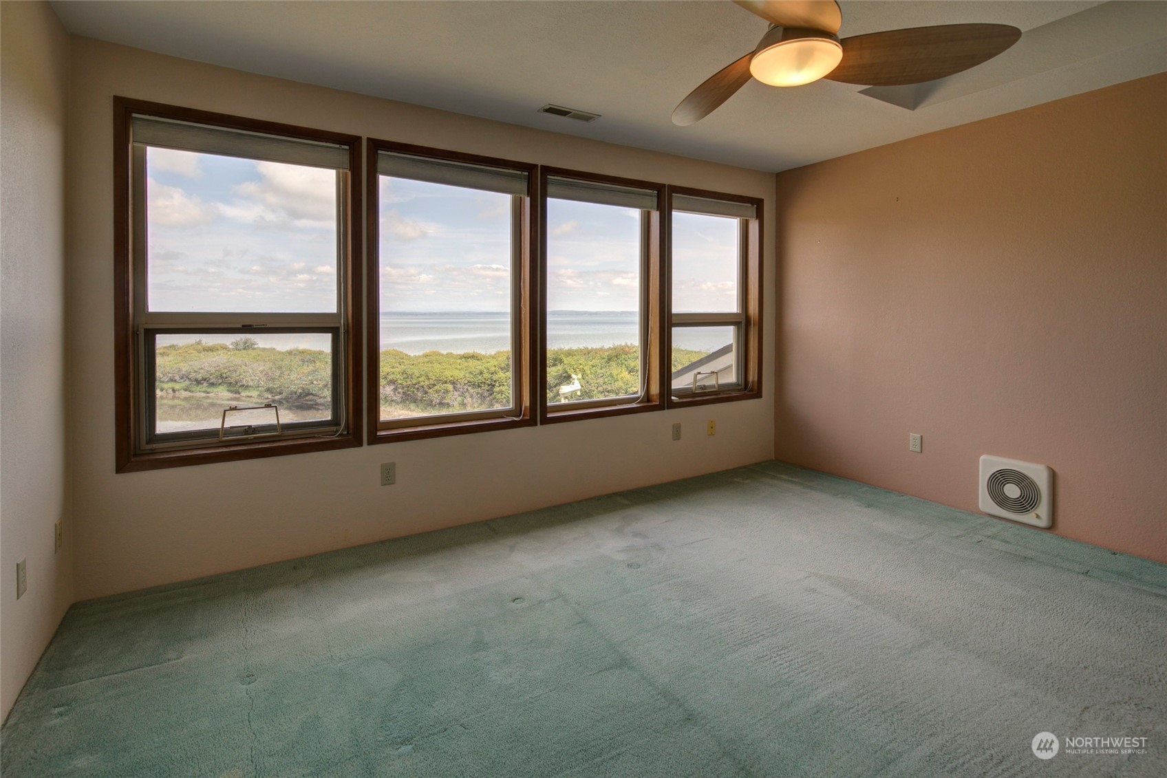 774 Wakina Loop SE, Ocean Shores, WA 98569