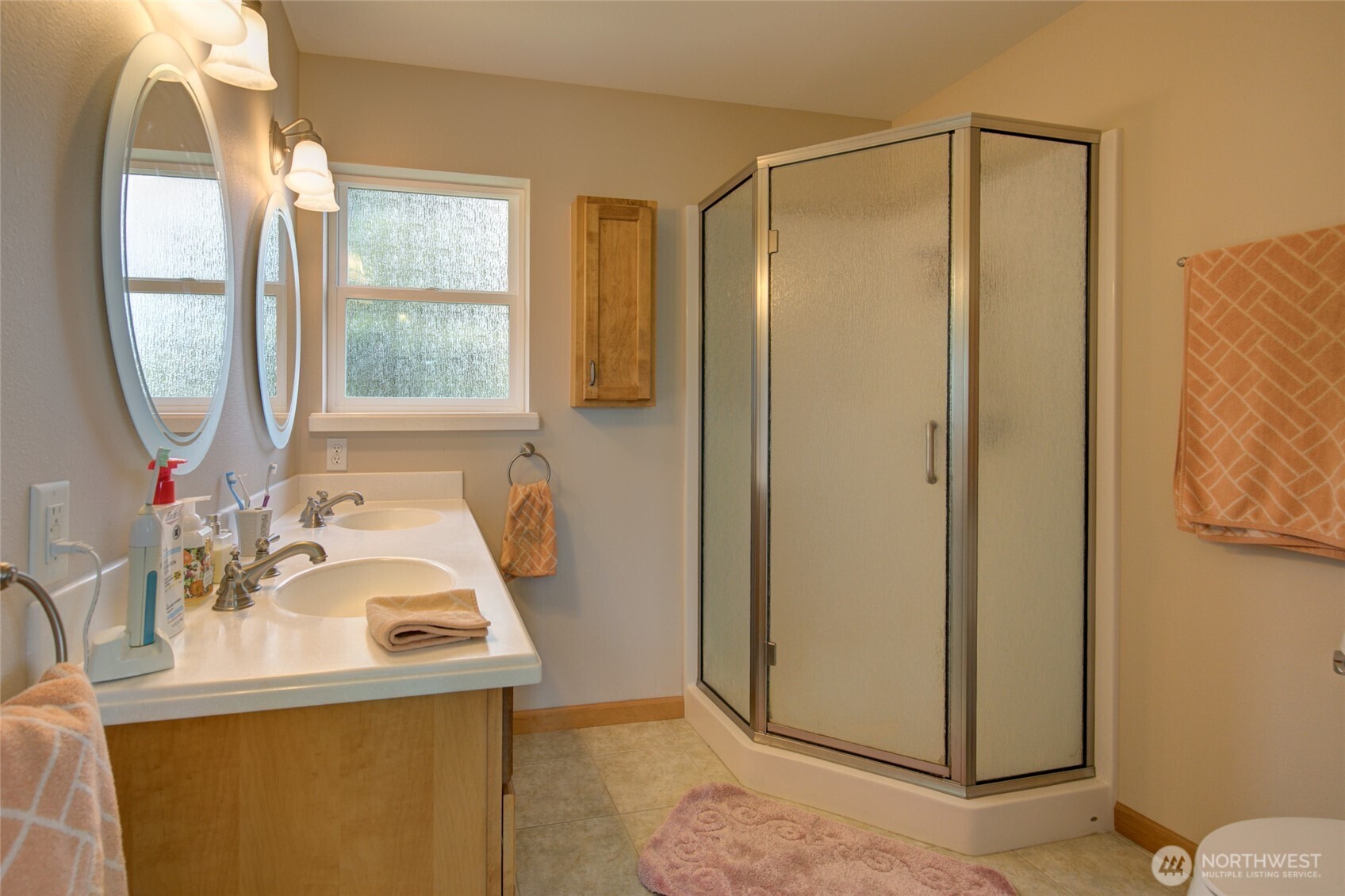 272 Sand Dune Avenue NW, Ocean Shores, WA 98569