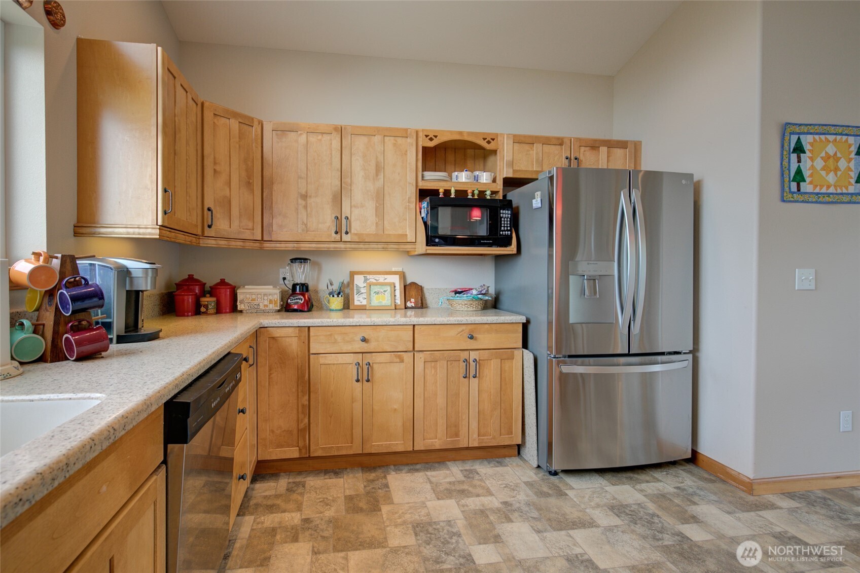 272 Sand Dune Avenue NW, Ocean Shores, WA 98569