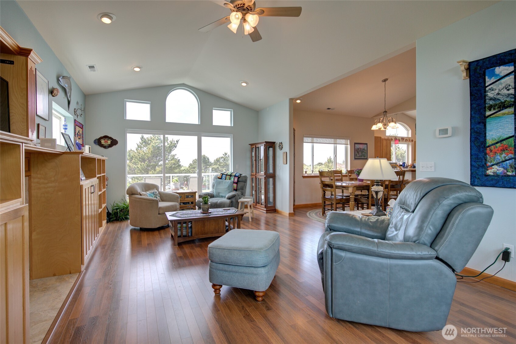 272 Sand Dune Avenue NW, Ocean Shores, WA 98569