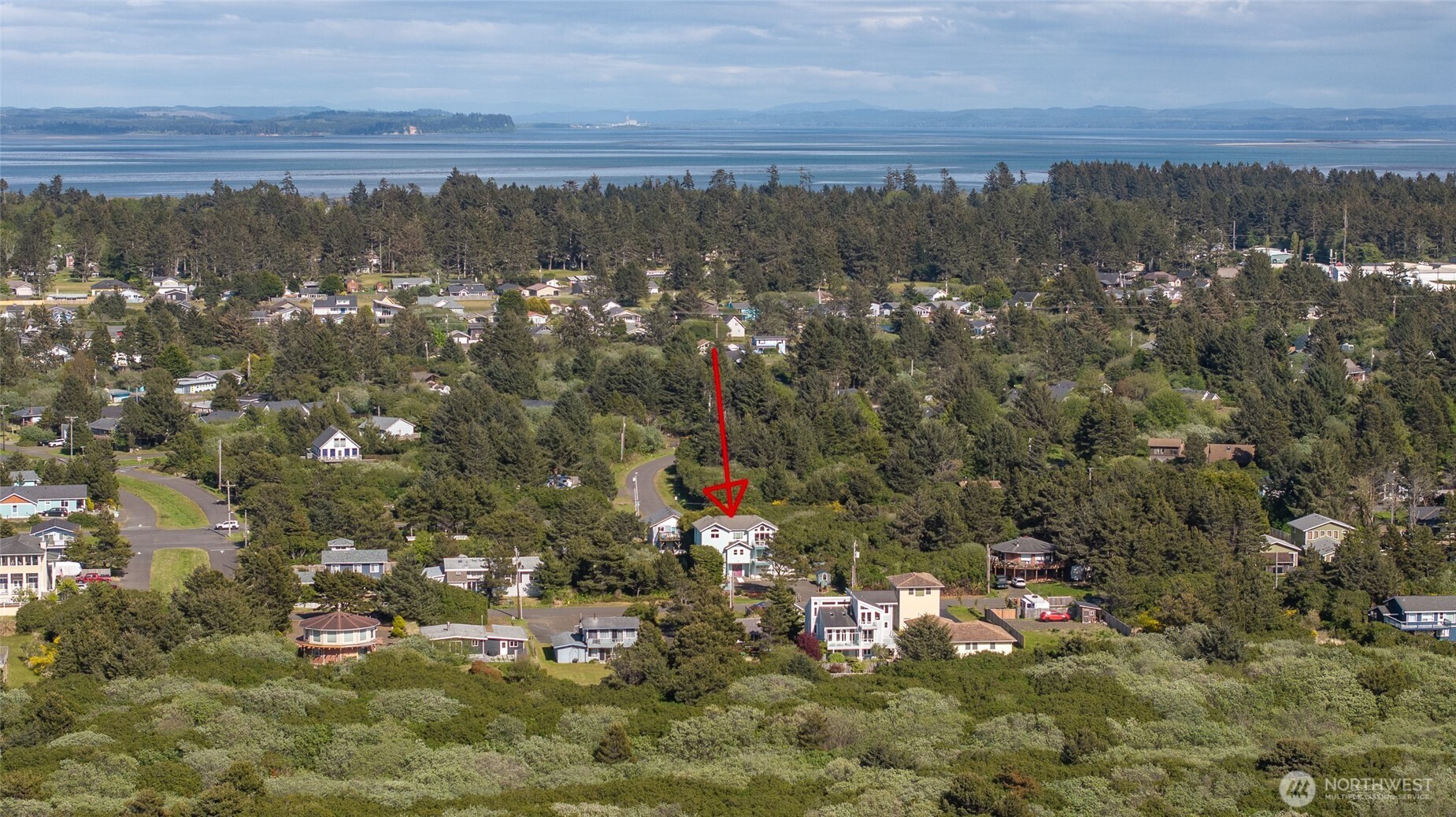 272 Sand Dune Avenue NW, Ocean Shores, WA 98569