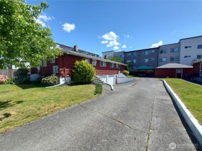 238 240 S 70th St , Tacoma, WA 98408 - Photo 5