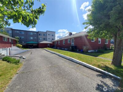 238 240 S 70th St , Tacoma, WA 98408 - Photo 6