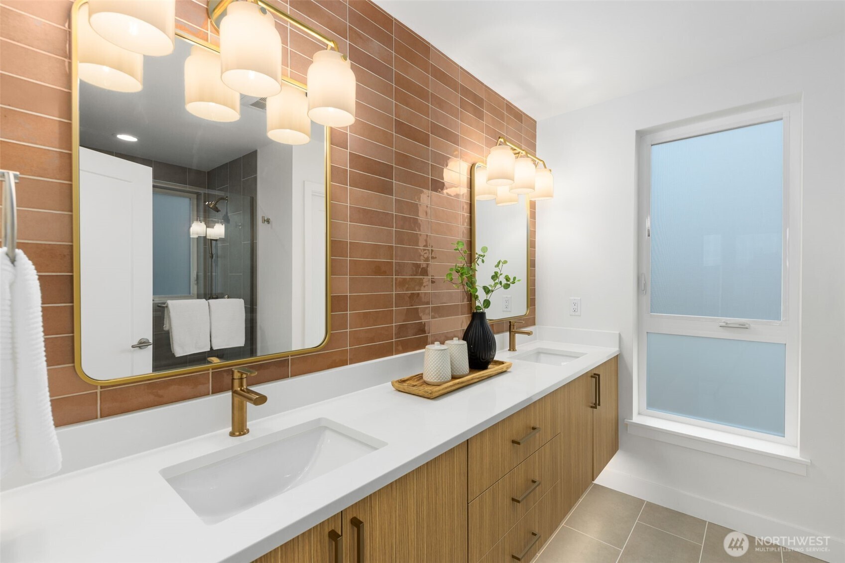 4300 NE 52nd Street , Seattle, WA 98105