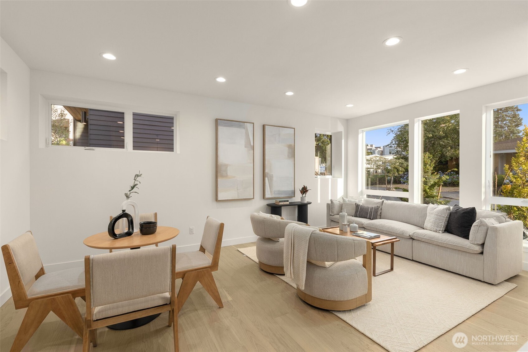 4300 NE 52nd Street , Seattle, WA 98105