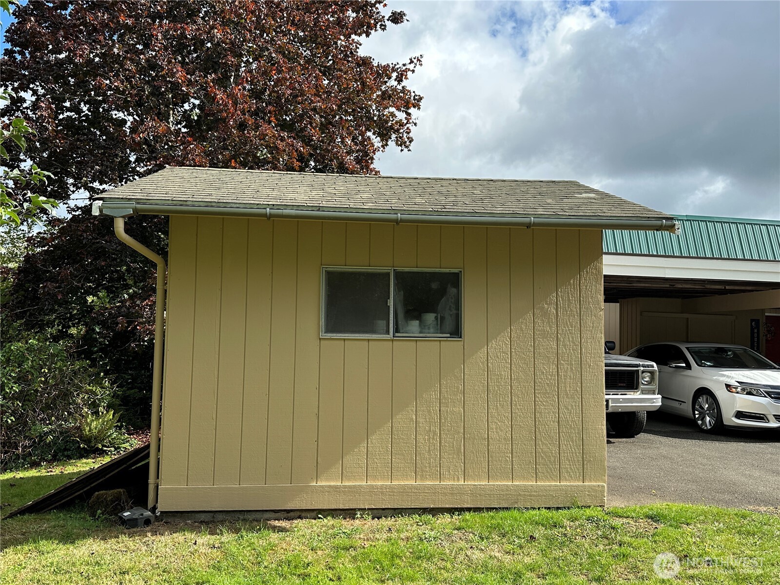 910 Barnhart Street , Raymond, WA 98577