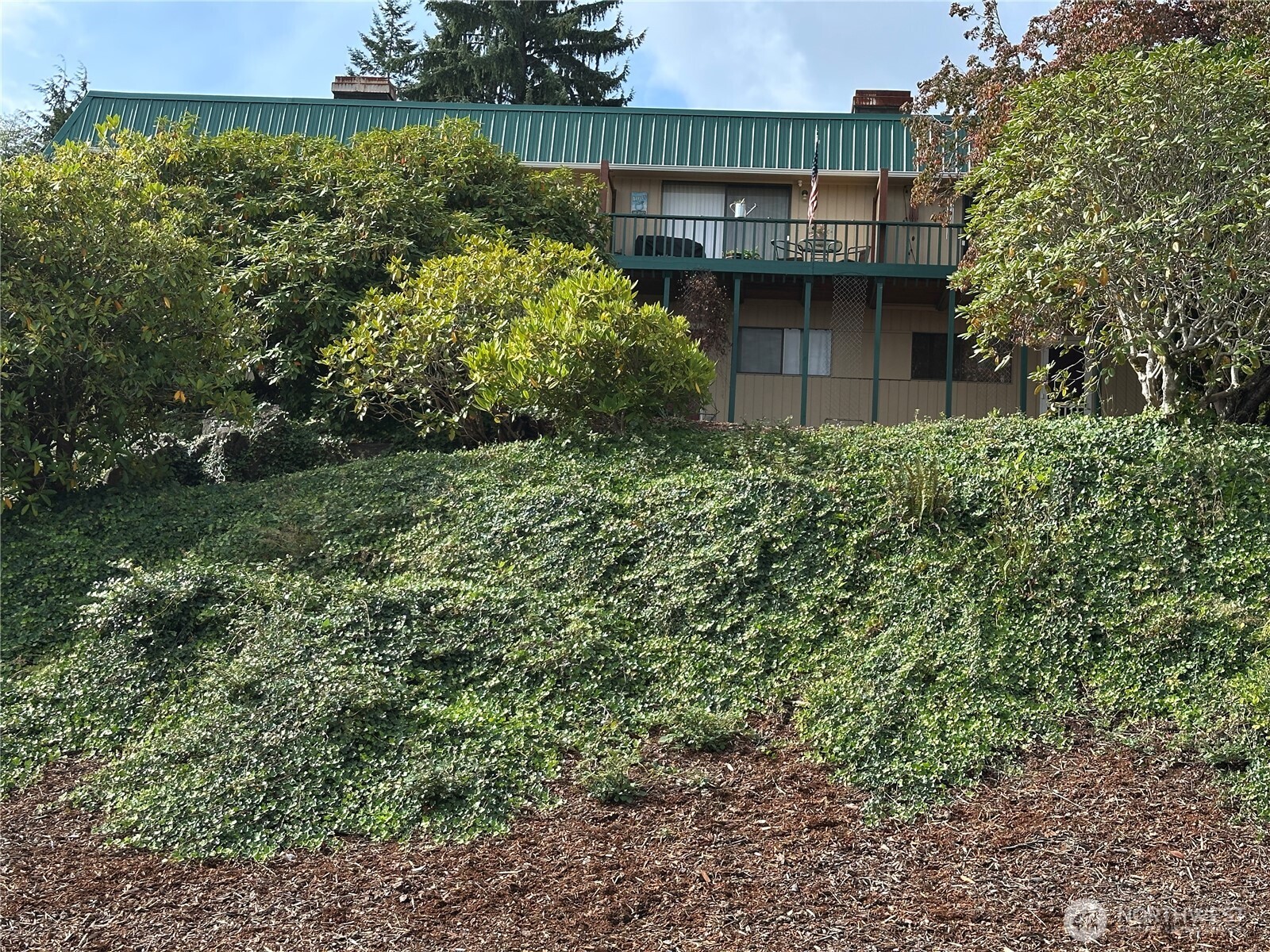 910 Barnhart Street , Raymond, WA 98577