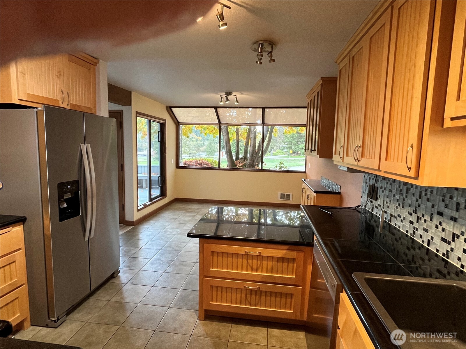 102 Shelter Bay Drive , La Conner, WA 98257