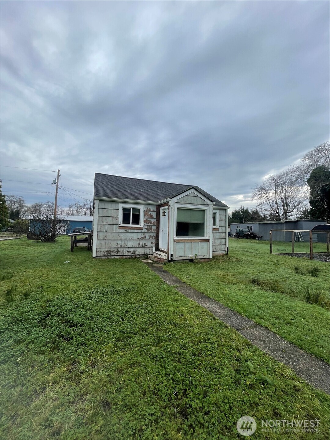 903 Howard Street , Raymond, WA 98577