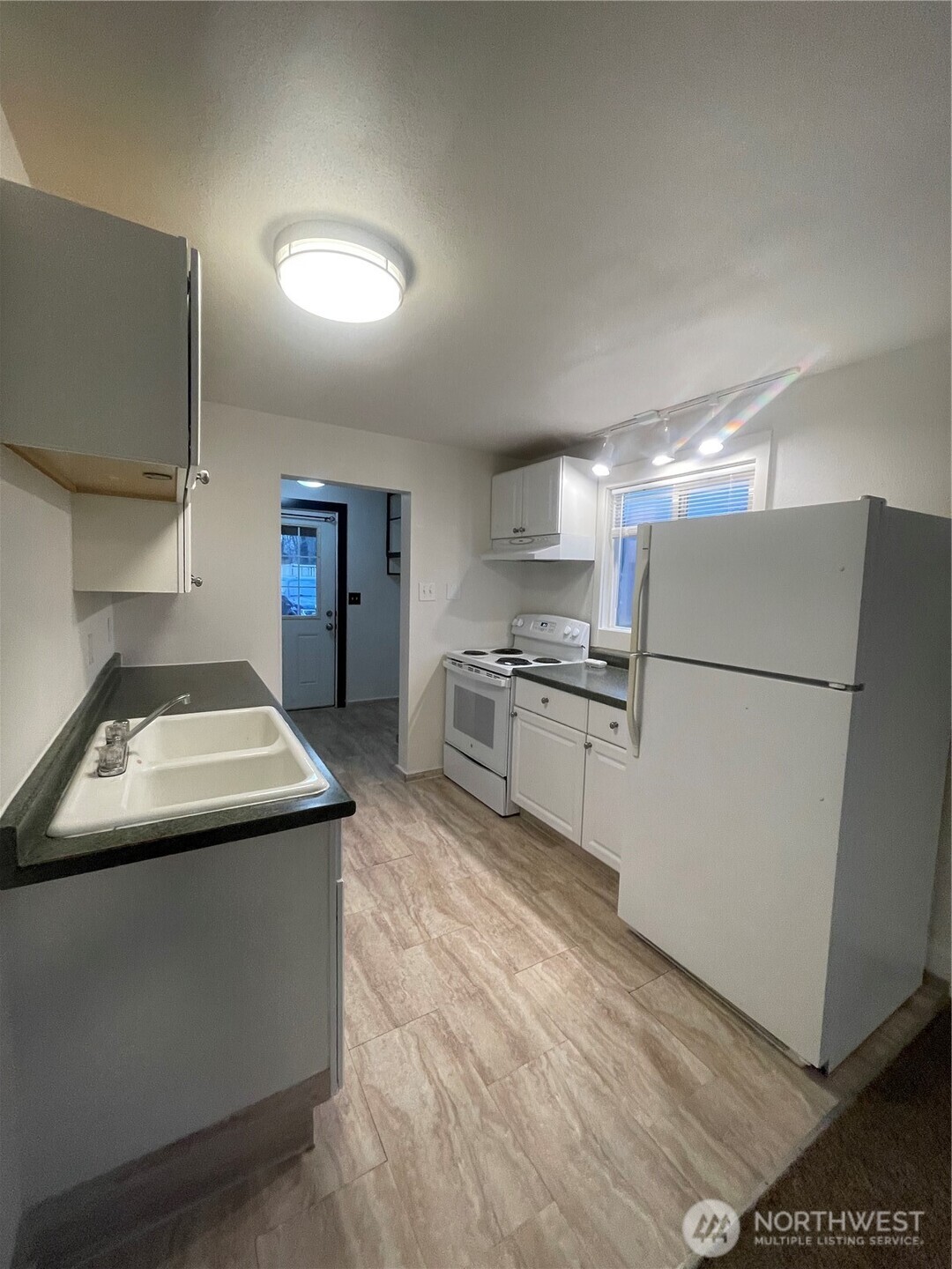 903 Howard Street , Raymond, WA 98577