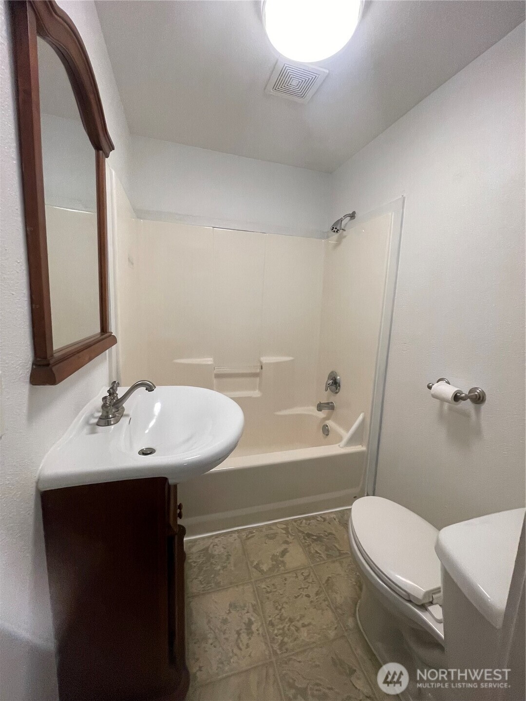 903 Howard Street , Raymond, WA 98577