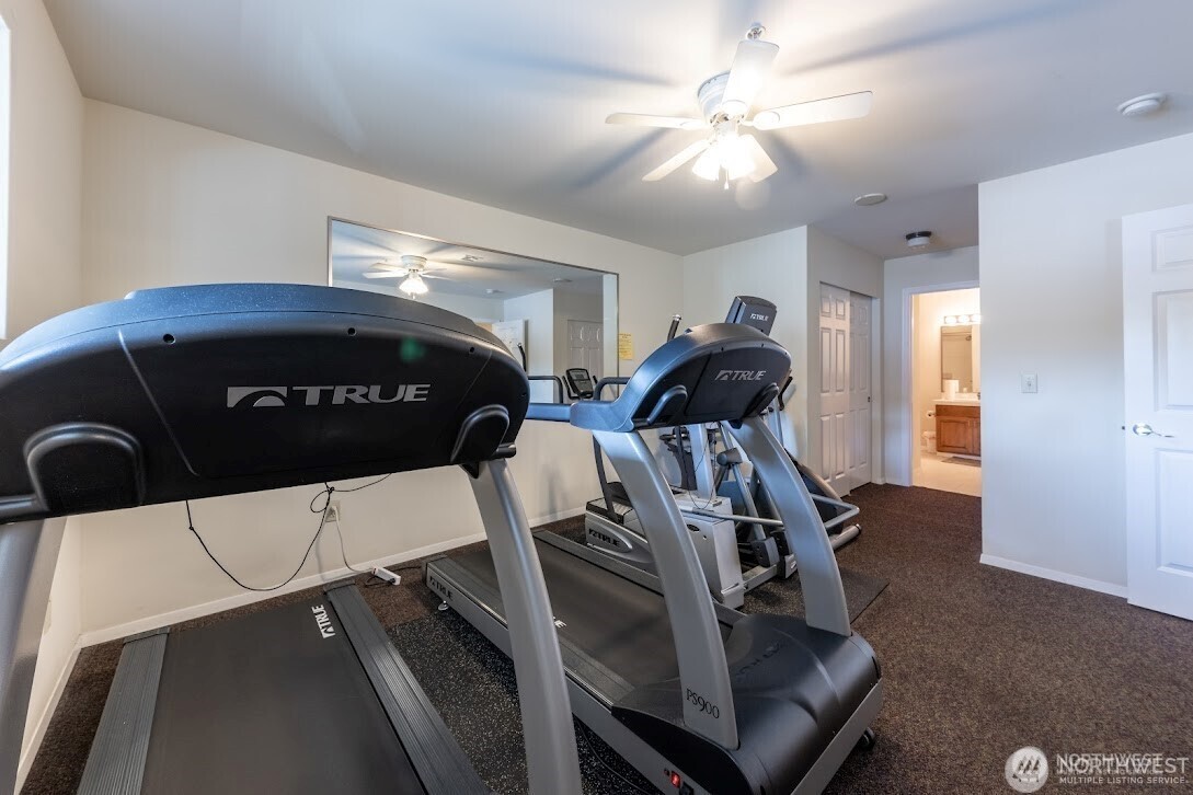 3201 Pacific Avenue #907, Tacoma, WA 98418