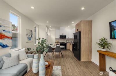 10306 E Midvale Avenue N, Seattle, WA 98133 - Photo 13