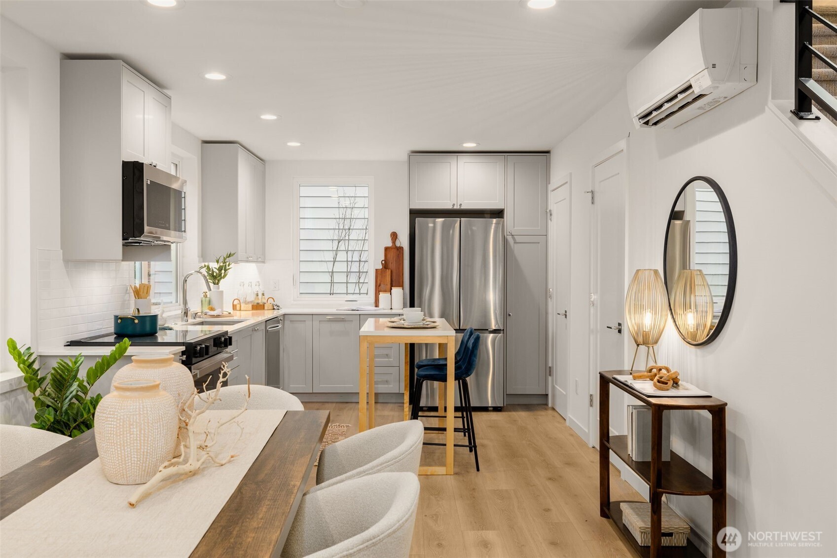 4409 B 21st Avenue SW, Seattle, WA 98106