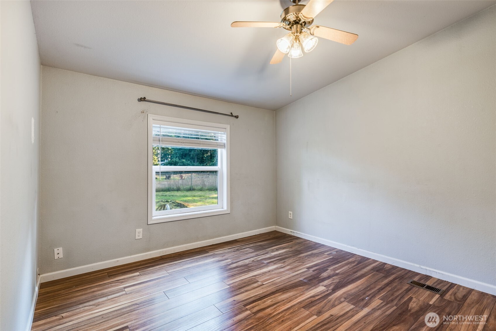 16016 11th Avenue E, Tacoma, WA 98445