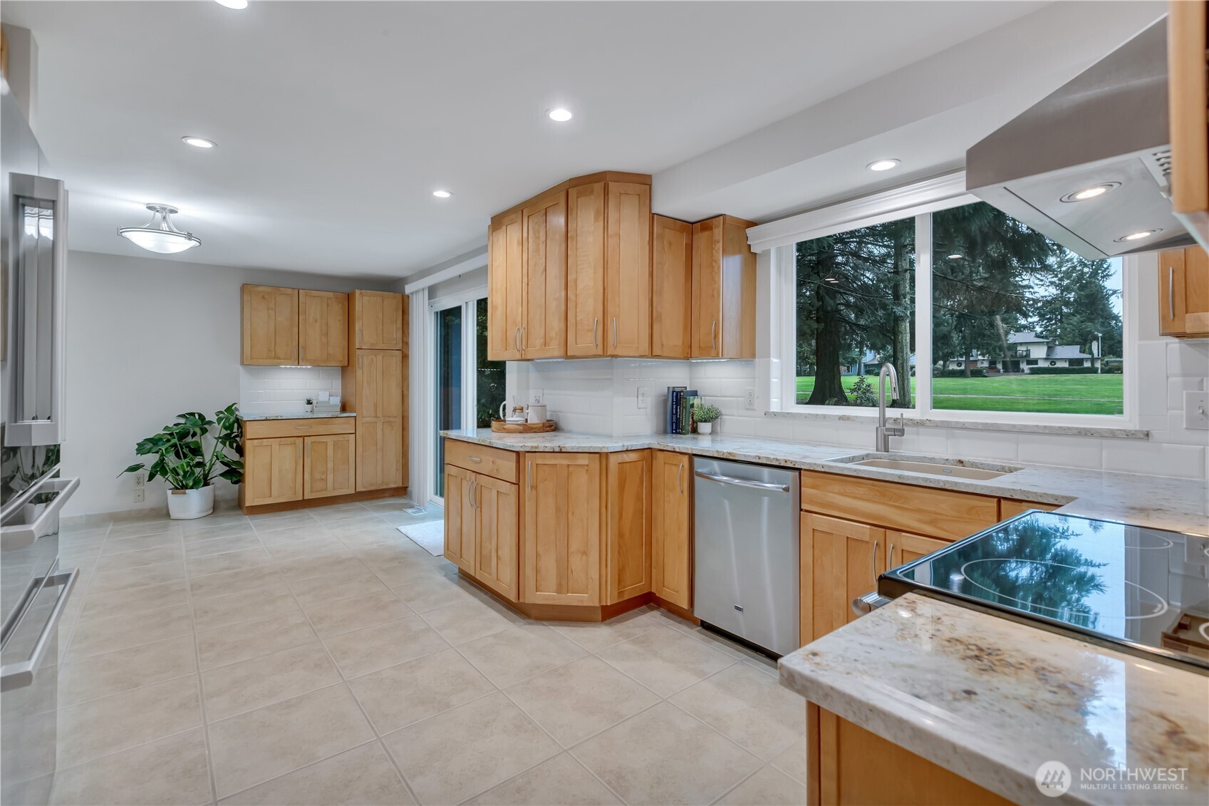 31643 37th Avenue SW, Federal Way, WA 98023