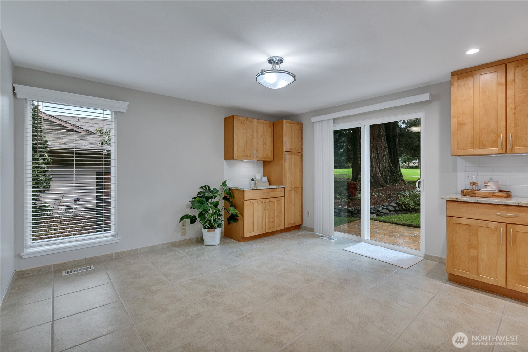 31643 37th Avenue SW, Federal Way, WA 98023