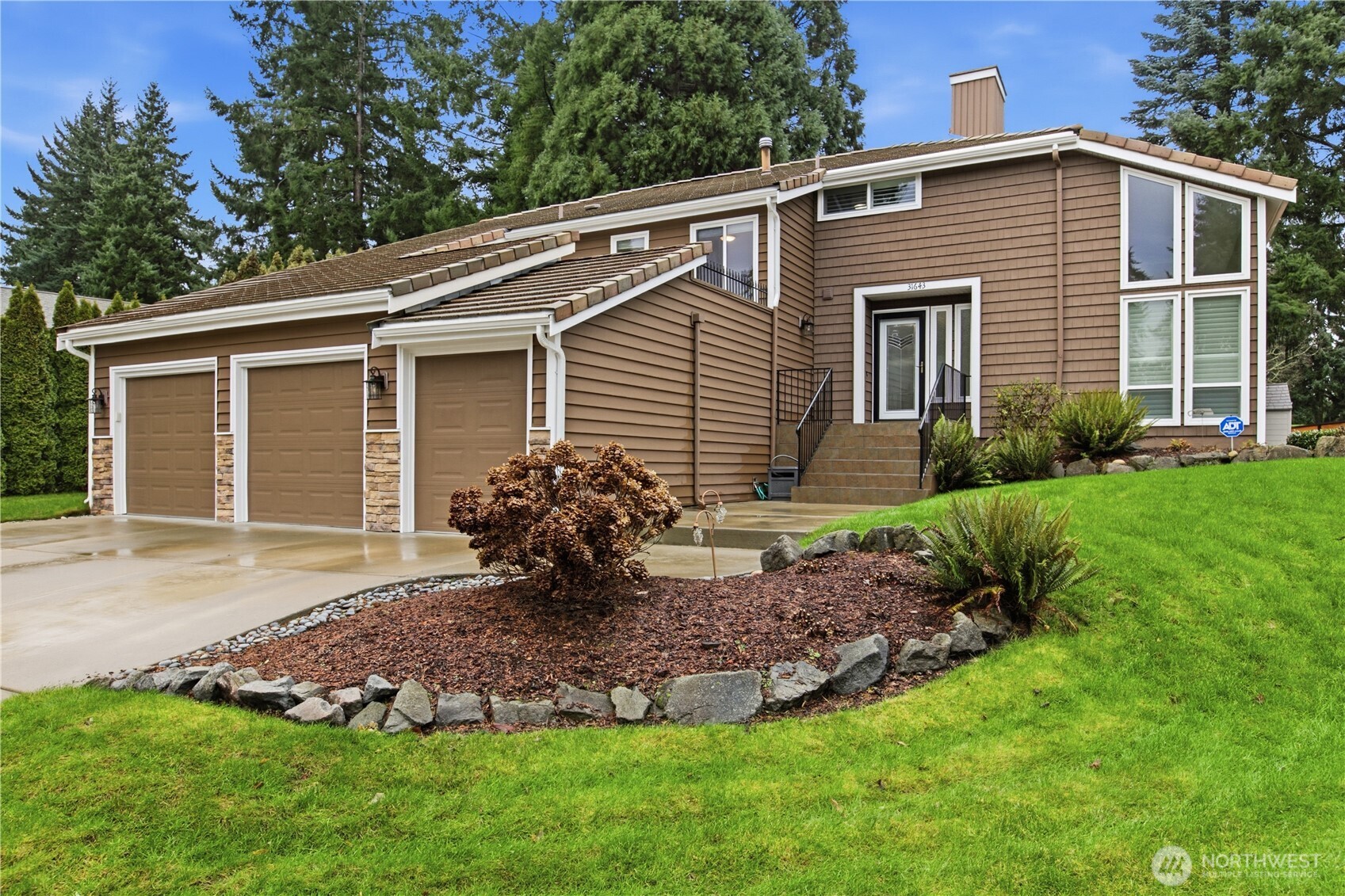 31643 37th Avenue SW, Federal Way, WA 98023