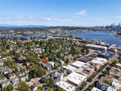 3642 A Interlake Avenue N, Seattle, WA 98103 - Photo 31