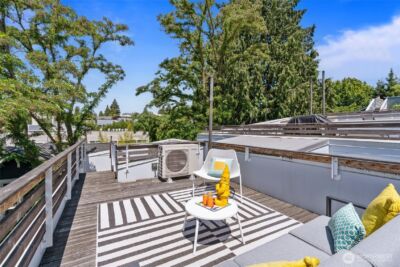 3642 A Interlake Avenue N, Seattle, WA 98103 - Photo 32