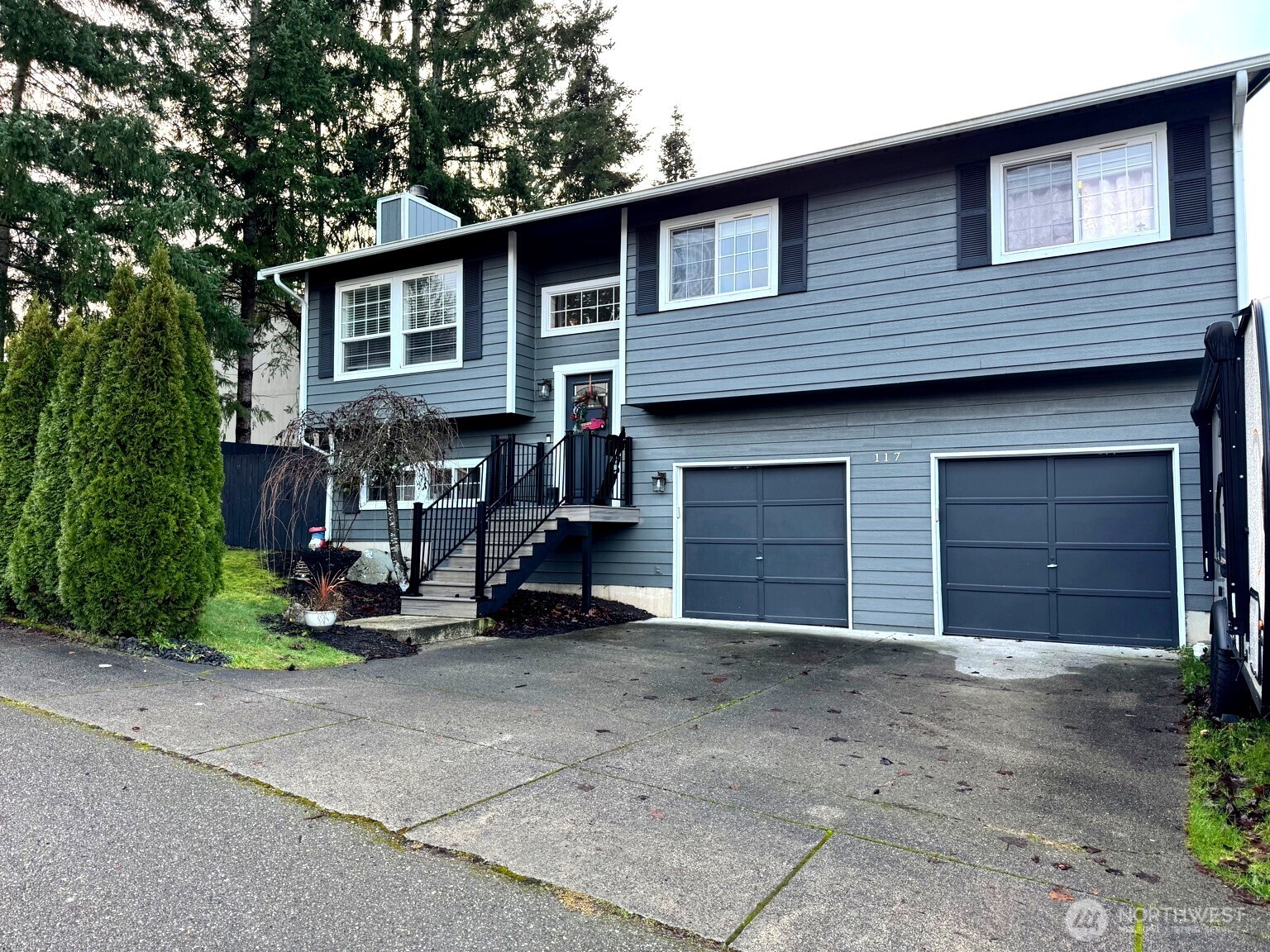 117 Dallas Street , Port Orchard, WA 98366