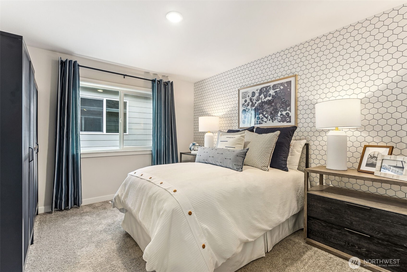 2028 NE Norseman Way , Poulsbo, WA 98370