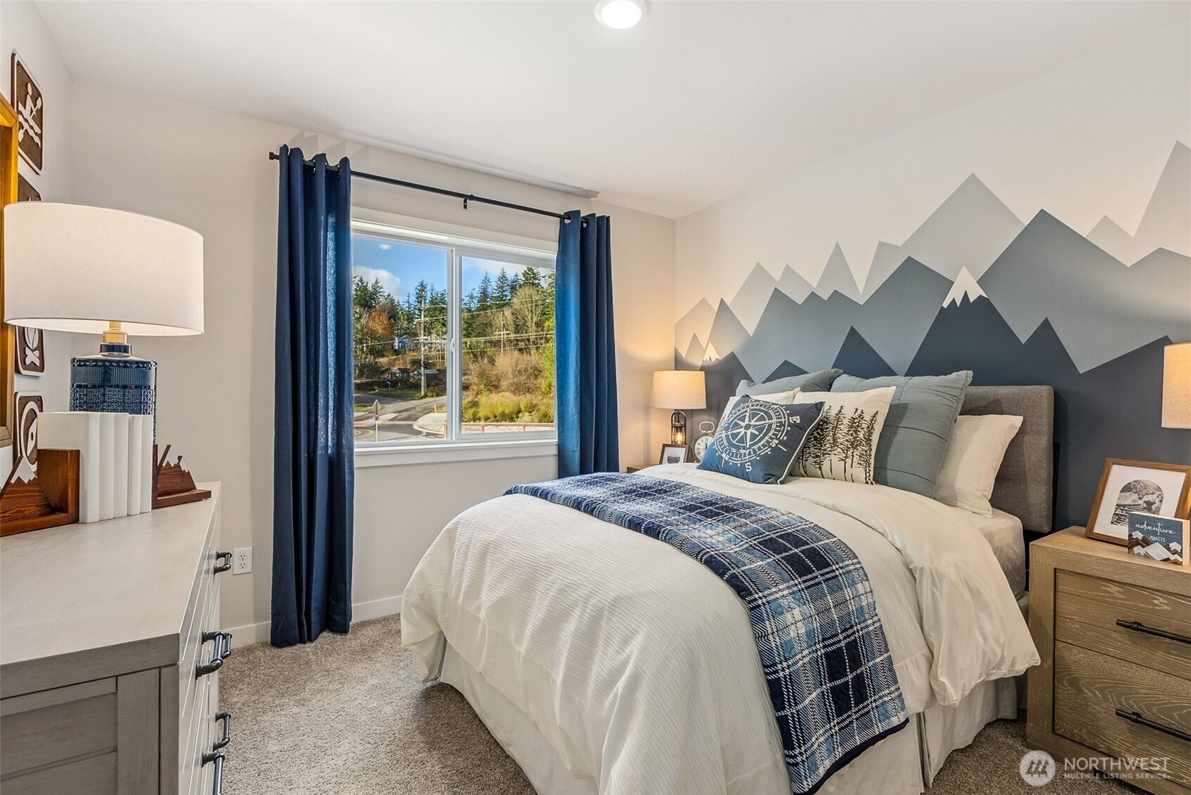 2028 NE Norseman Way , Poulsbo, WA 98370