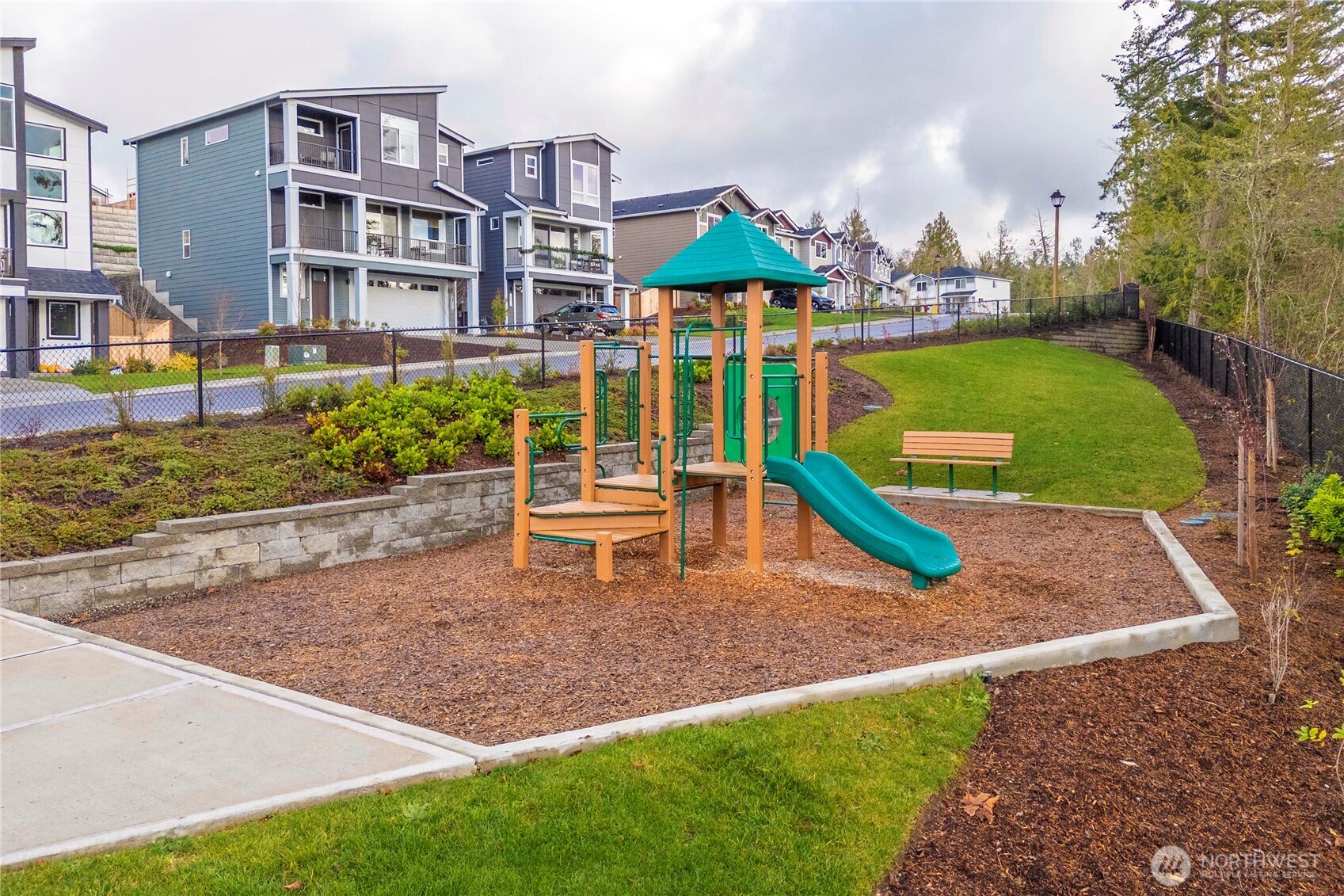 2028 NE Norseman Way , Poulsbo, WA 98370