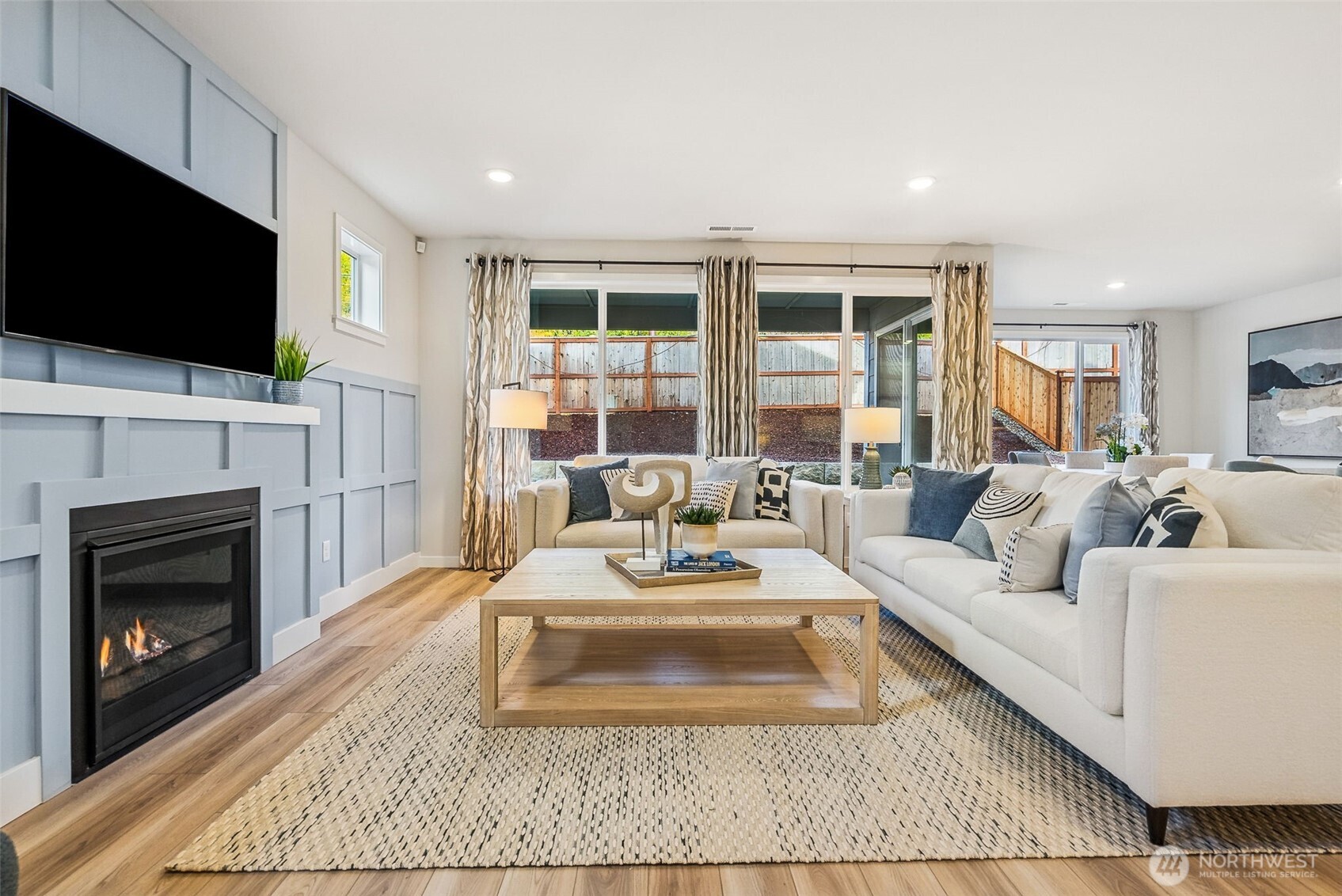 2028 NE Norseman Way , Poulsbo, WA 98370