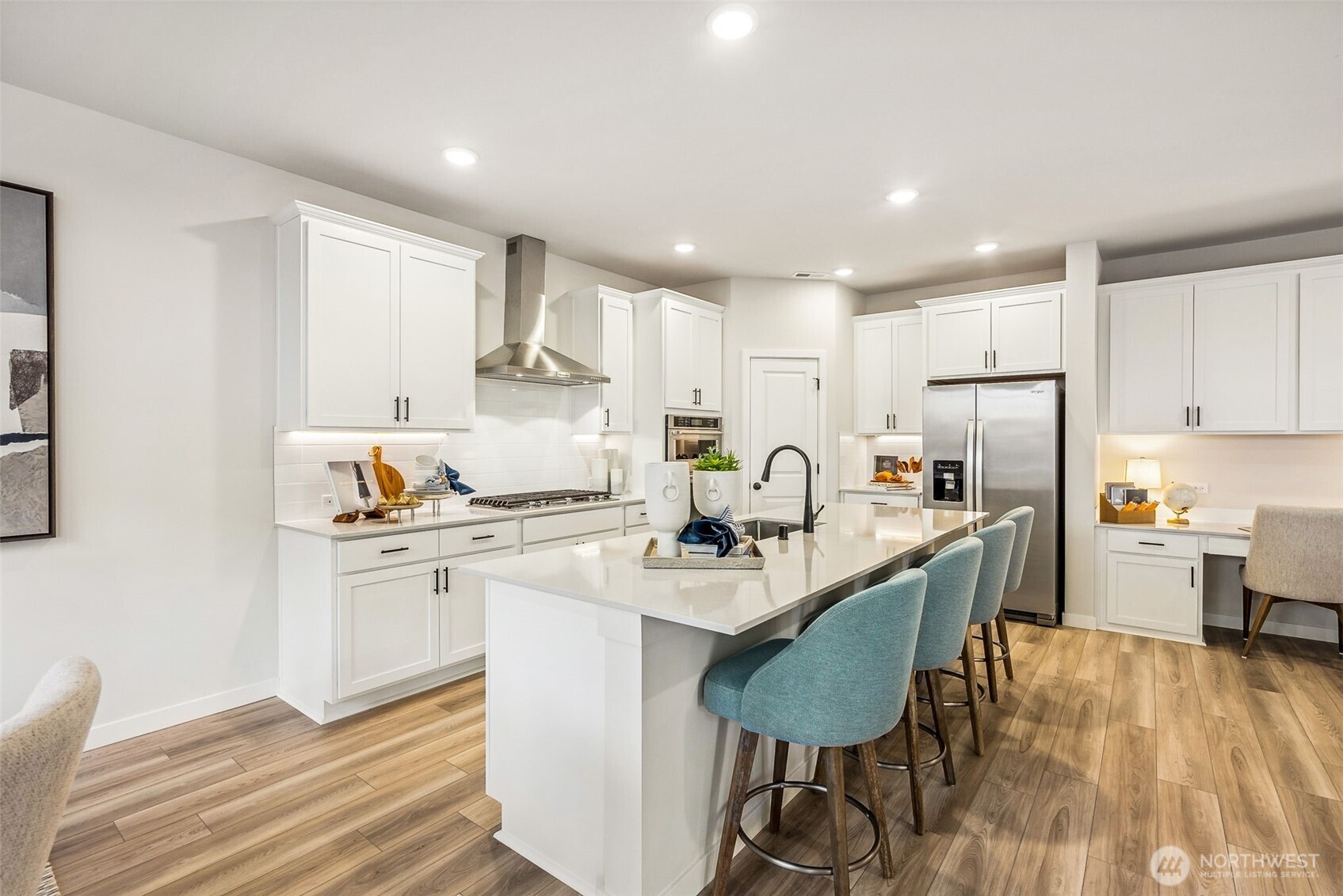 2028 NE Norseman Way , Poulsbo, WA 98370