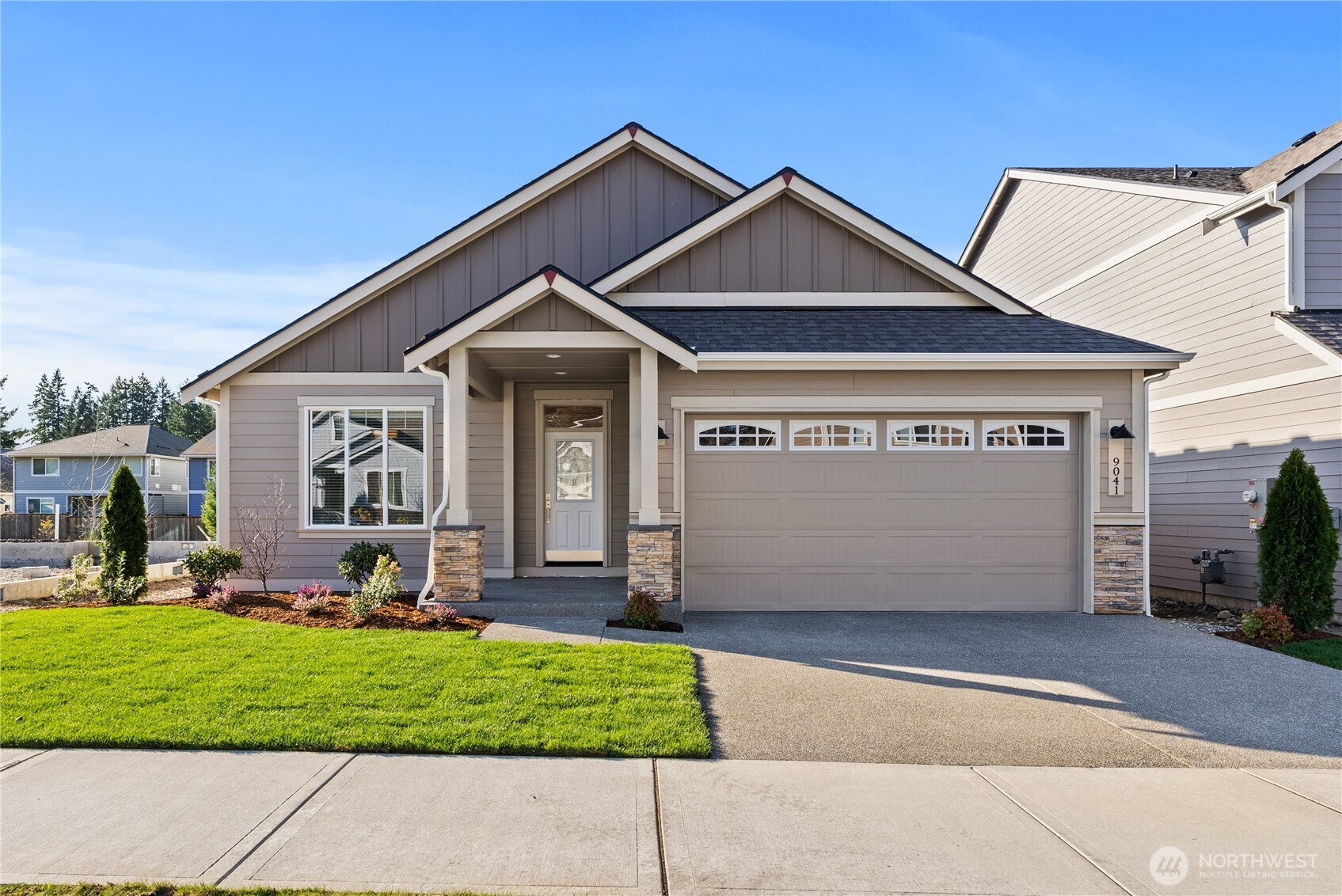 9041 Wyatt Loop SE, Tumwater, WA 98501