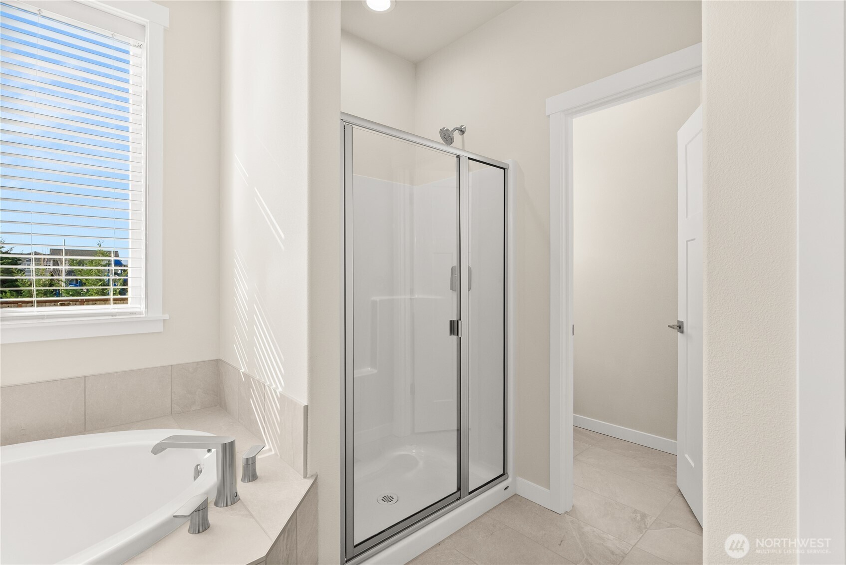 9041 Wyatt Loop SE, Tumwater, WA 98501