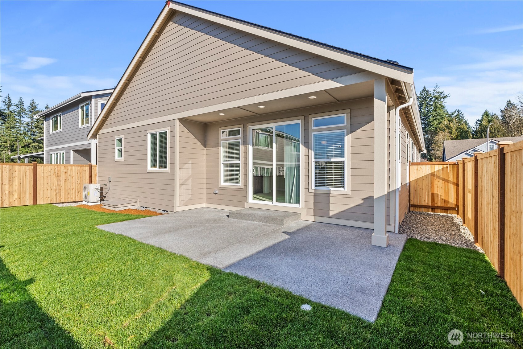 9041 Wyatt Loop SE, Tumwater, WA 98501