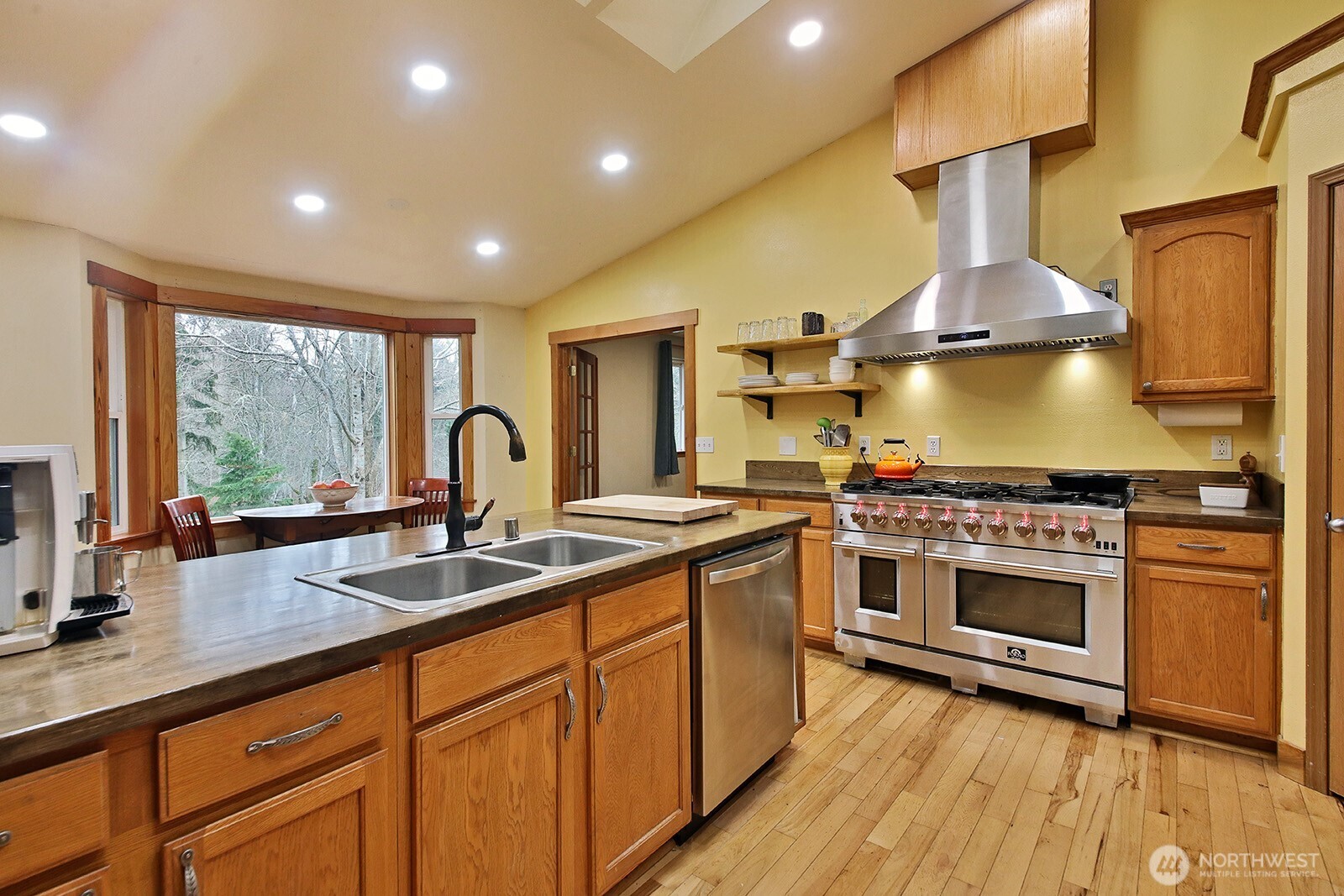 5180 Camelot Court , Langley, WA 98260