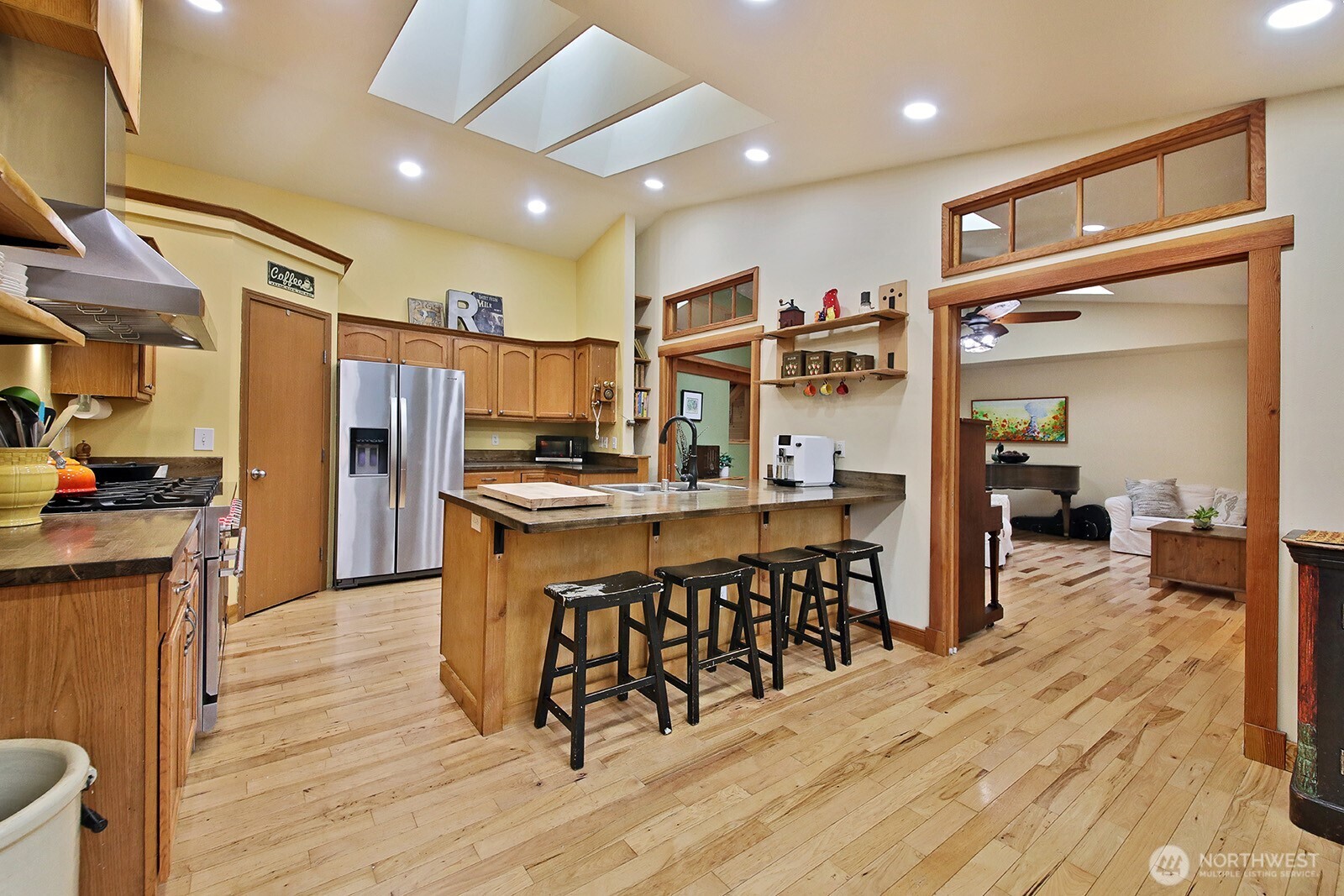 5180 Camelot Court , Langley, WA 98260