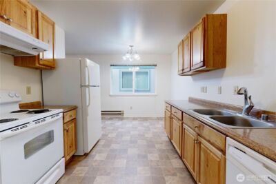 249 S Tausick Way , Walla Walla, WA 99362 - Photo 14