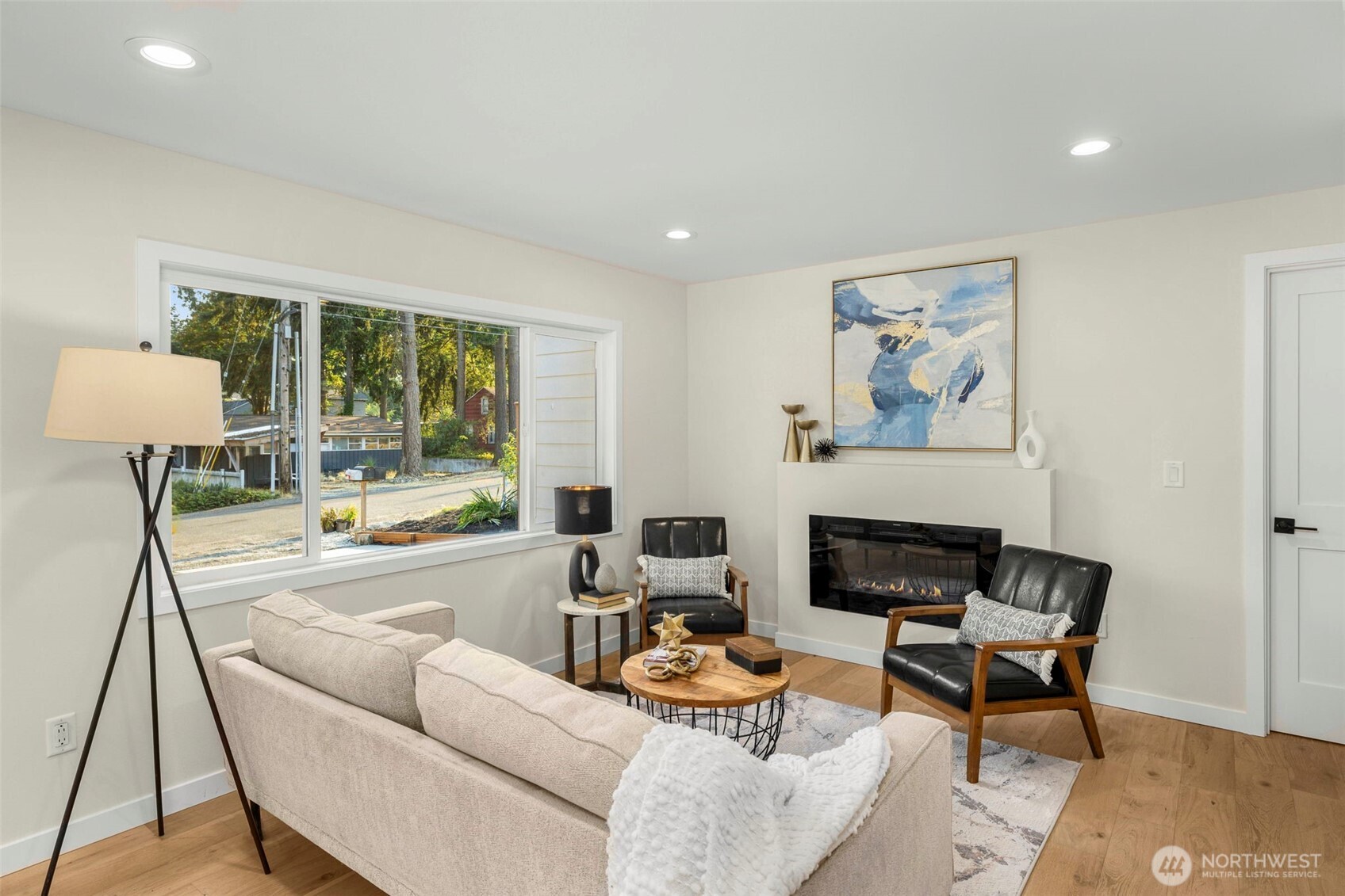 922 NE 117th Street , Seattle, WA 98125