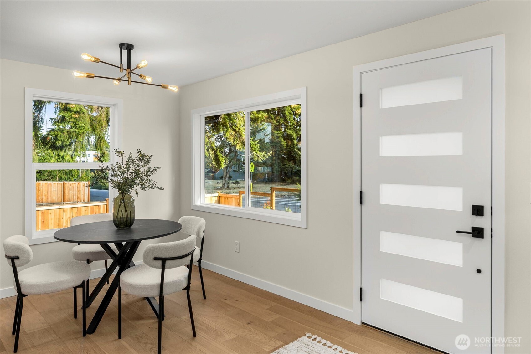 922 NE 117th Street , Seattle, WA 98125