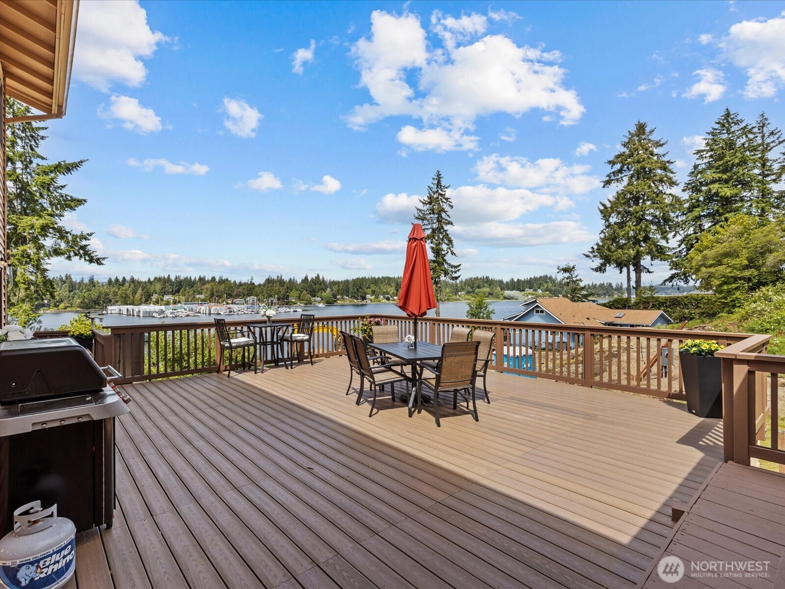 2540 E Phinney Bay Place , Bremerton, WA 98312