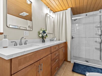 2540 E Phinney Bay Place , Bremerton, WA 98312 - Photo 36