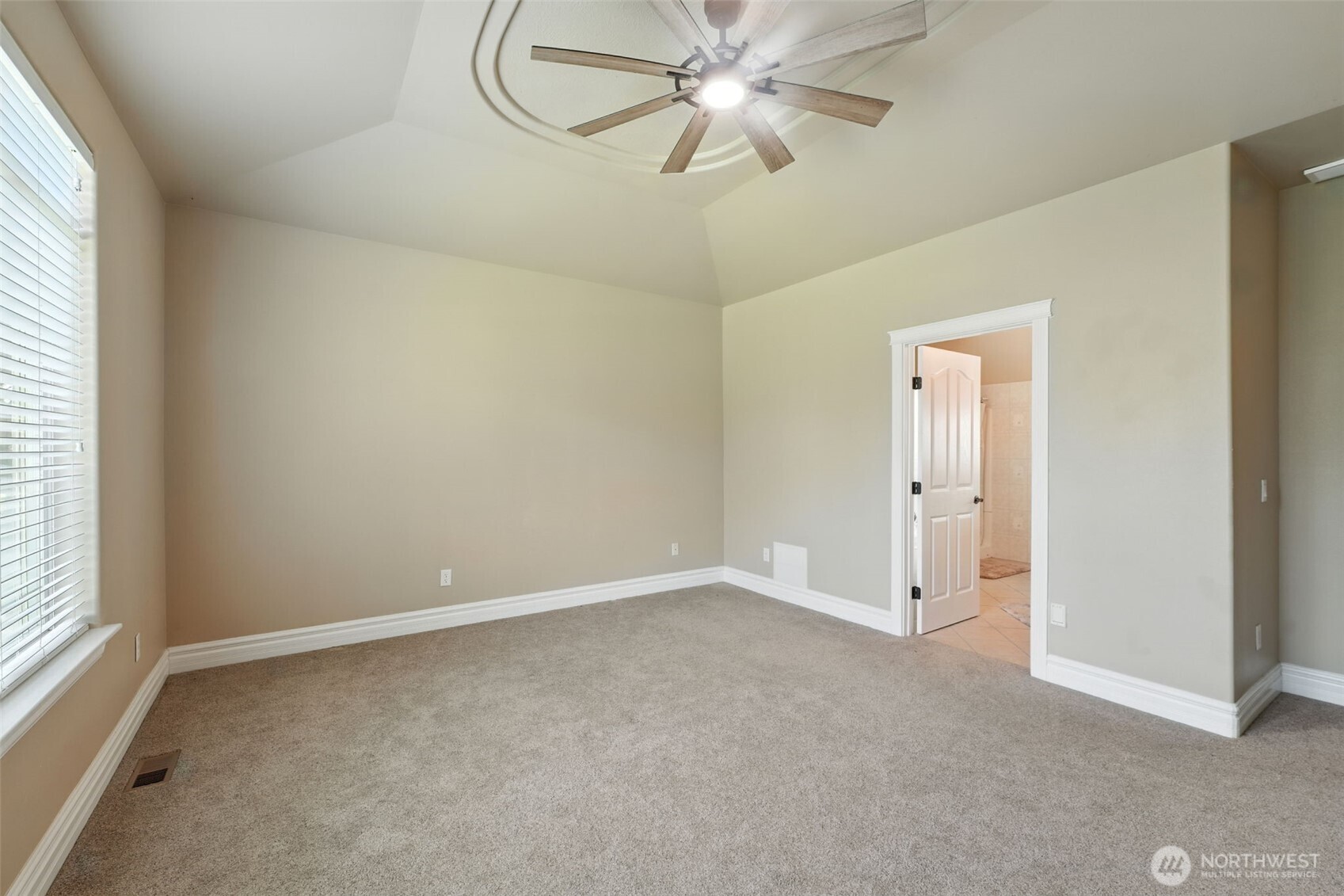 6795 NE D.8 Road , Moses Lake, WA 98837