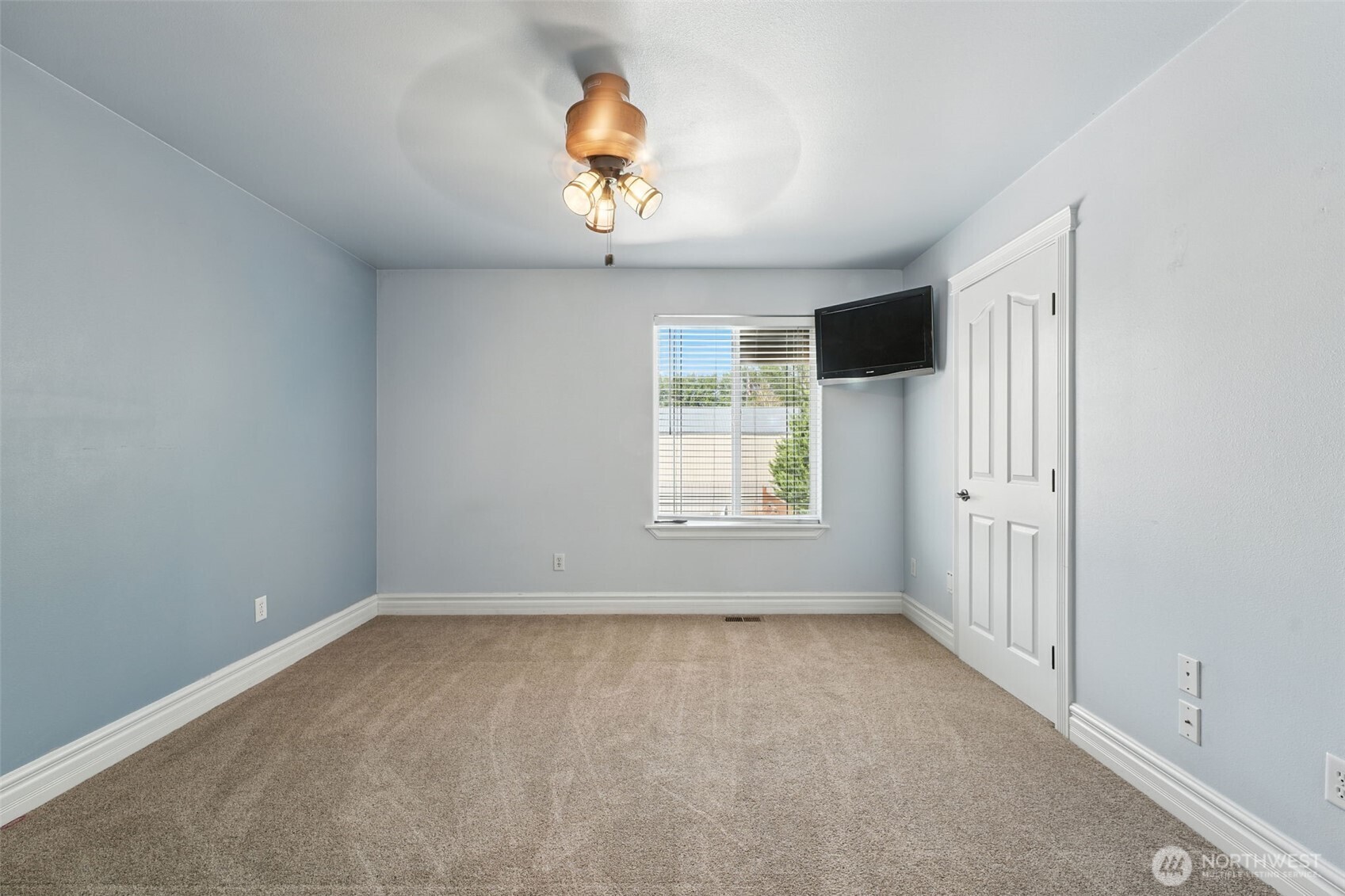 6795 NE D.8 Road , Moses Lake, WA 98837