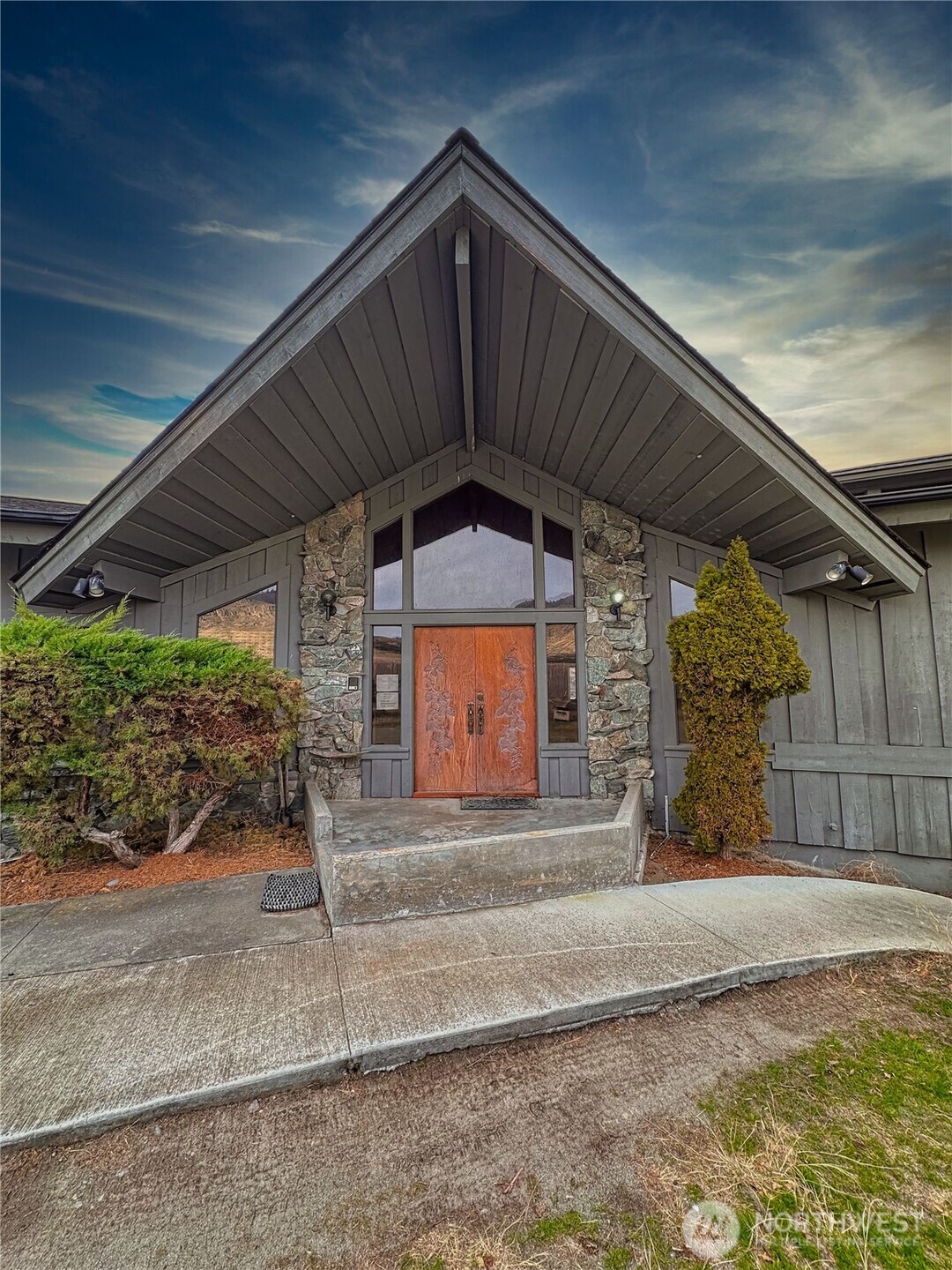 323 A Eastlake Road , Oroville, WA 98844