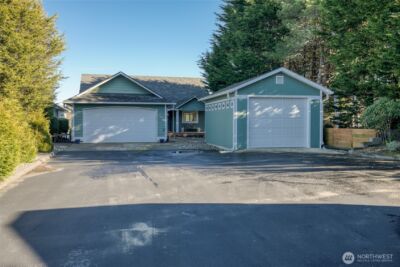 598 Mount Olympus Avenue SE, Ocean Shores, WA 98569